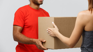 Spedire pacchi in Italia e all’estero: guida completa per spedizioni rapide, sicure ed economiche